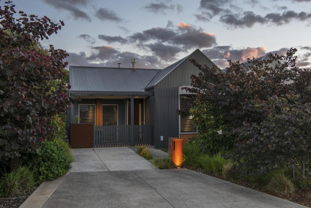 Mews Cottages Gisborne Eksteriør bilde